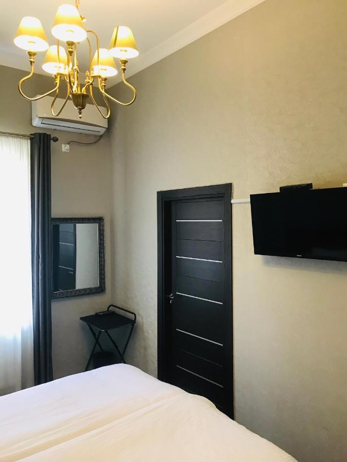2Nd Floor Hotel Tbilisi Exterior foto